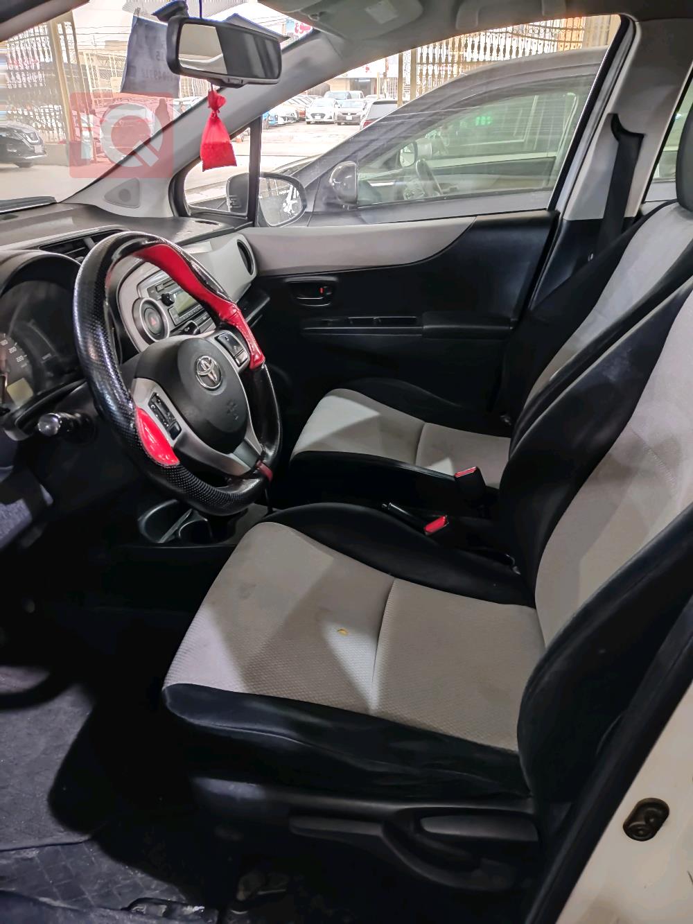 تۆیۆتا یارس